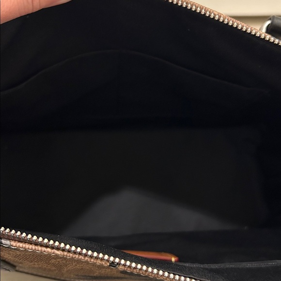 Coach (NWT) Gallery Tote Bag in Signature Canvas with Bow Print - Picture 12 of 14